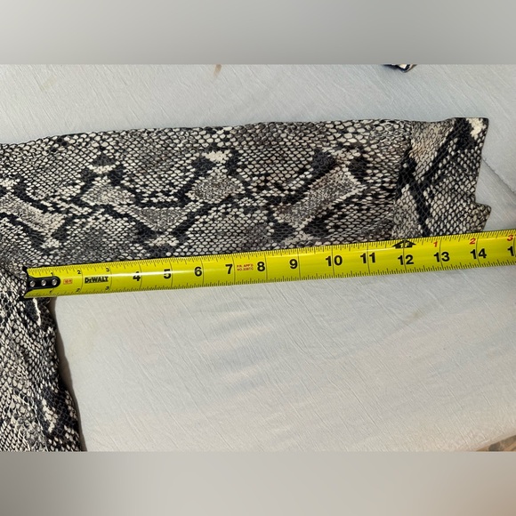 TOM FORD Era Authentic Gucci Python Print Men’s Shirt, Size Large - Picture 7 of 14